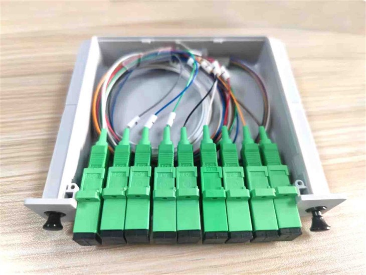 Fiber Optic 1X8 Box Cassette Card Inserting Sc APC Module FTTH PLC Splitter